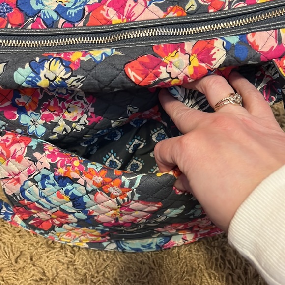 Vera Bradley Tote in Breast Cancer Awareness Print - Picture 4 of 9